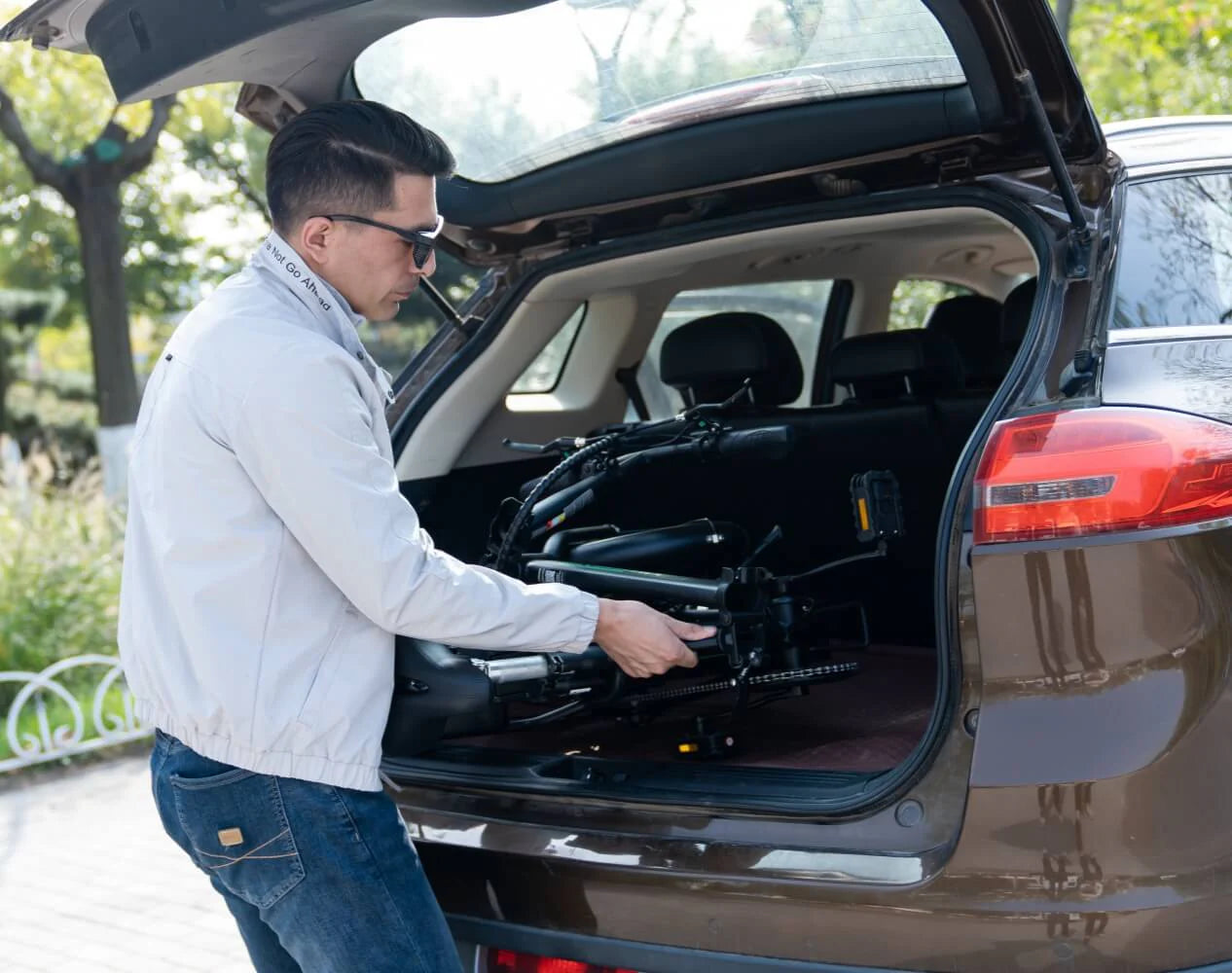 Hitway BK5 Folding Electric BikeLift Up E-Bike£460.0Hitway BK5 Folding Electric Bike